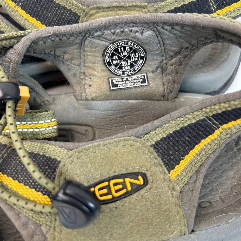 Keen Gorpcore Newport H2 Sandals 11.5 Olive Green Waterproof Hiking Granola Boy